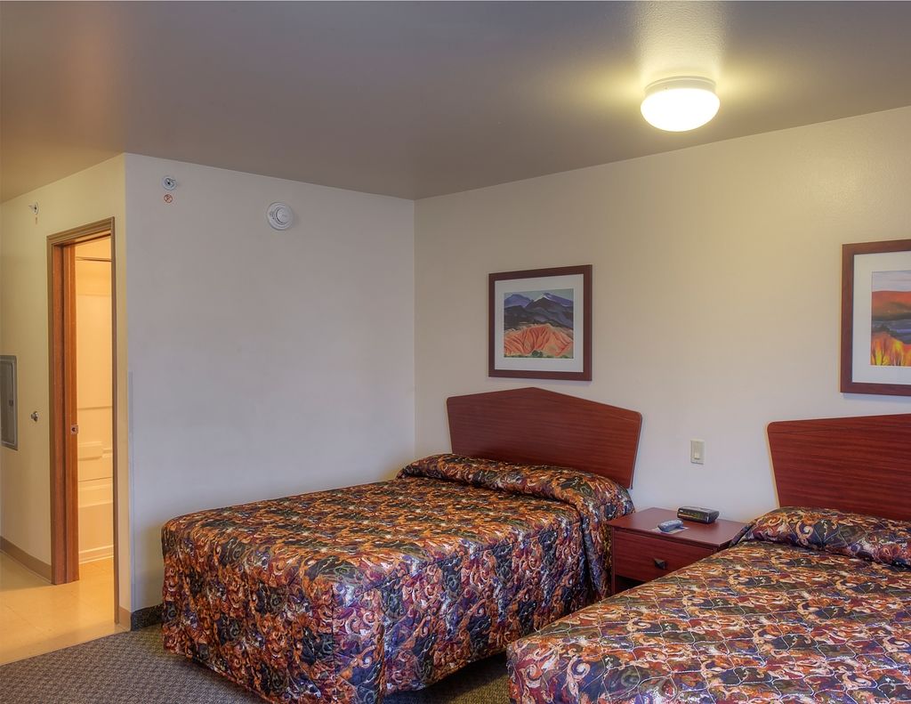 Woodspring Suites Topeka Quarto foto