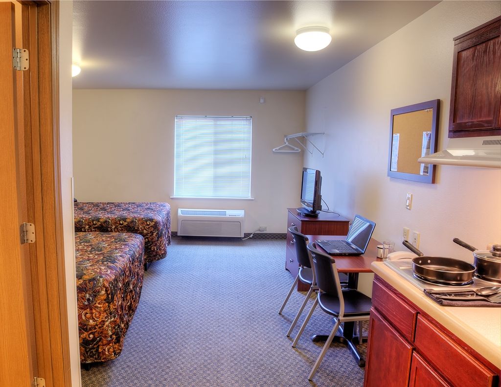 Woodspring Suites Topeka Quarto foto