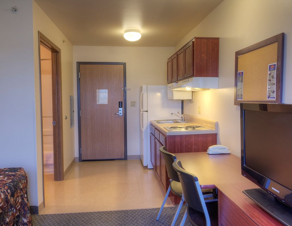 Woodspring Suites Topeka Quarto foto