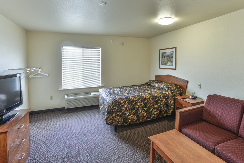 Woodspring Suites Topeka Exterior foto