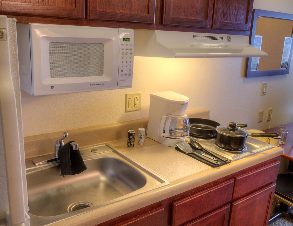 Woodspring Suites Topeka Quarto foto